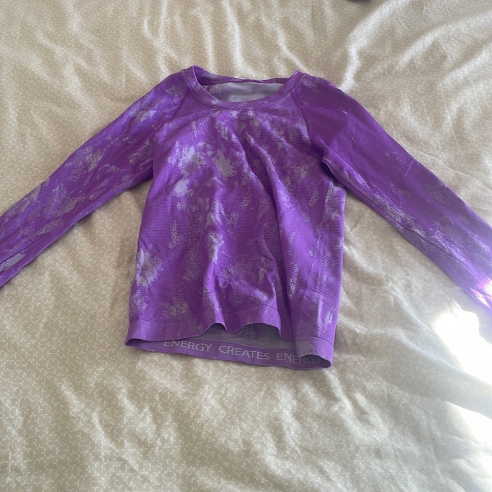 purple and grey long sleeve Lululemon swiftly tech size 2